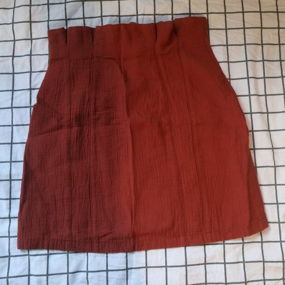 Cayenne-coloured Buttoned up Skirt (ruffles top) - Picture 2 of 4